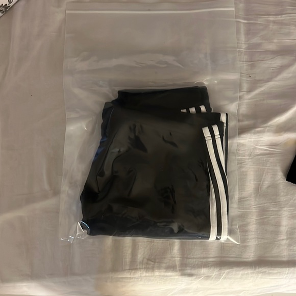 Adidas shorts - Picture 1 of 2